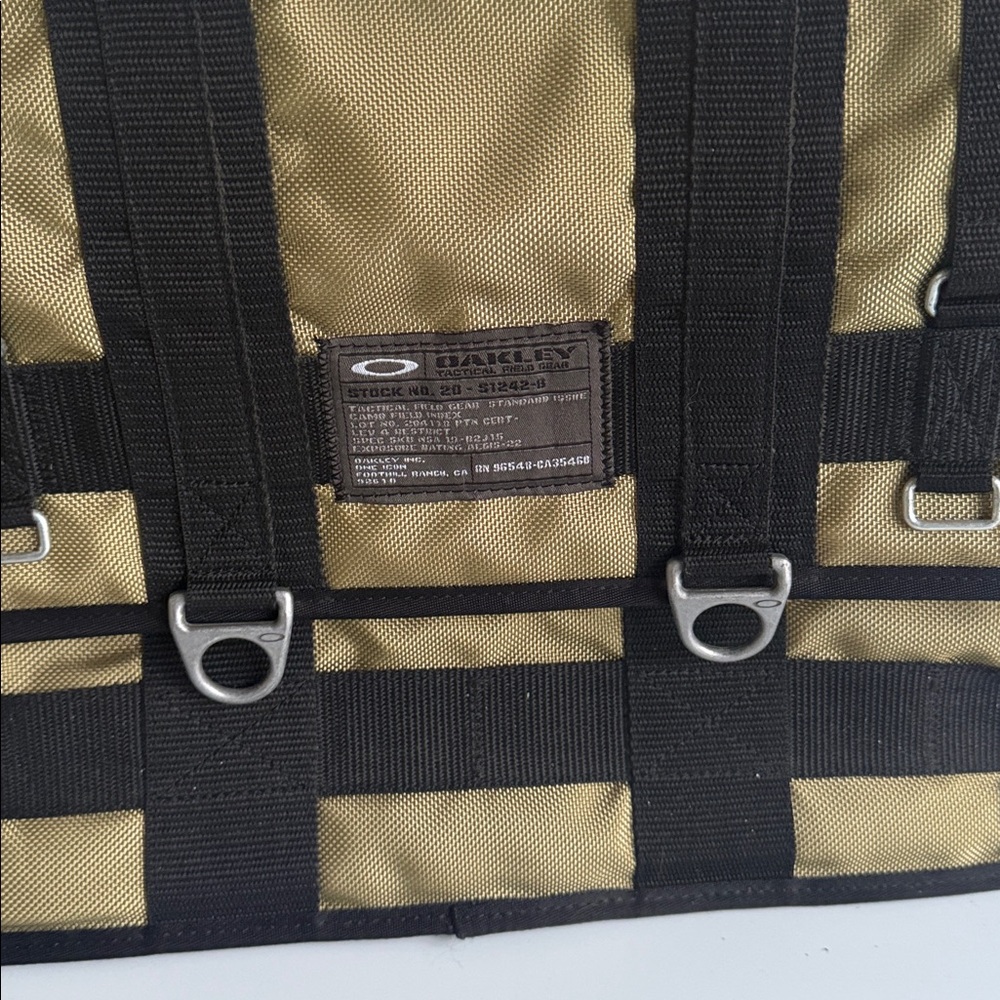 VINTAGE OAKLEY AP TACTICAL MESSENGER LAPTOP BAG MISSING STRAP AND BUCKLES SI - Picture 2 of 15